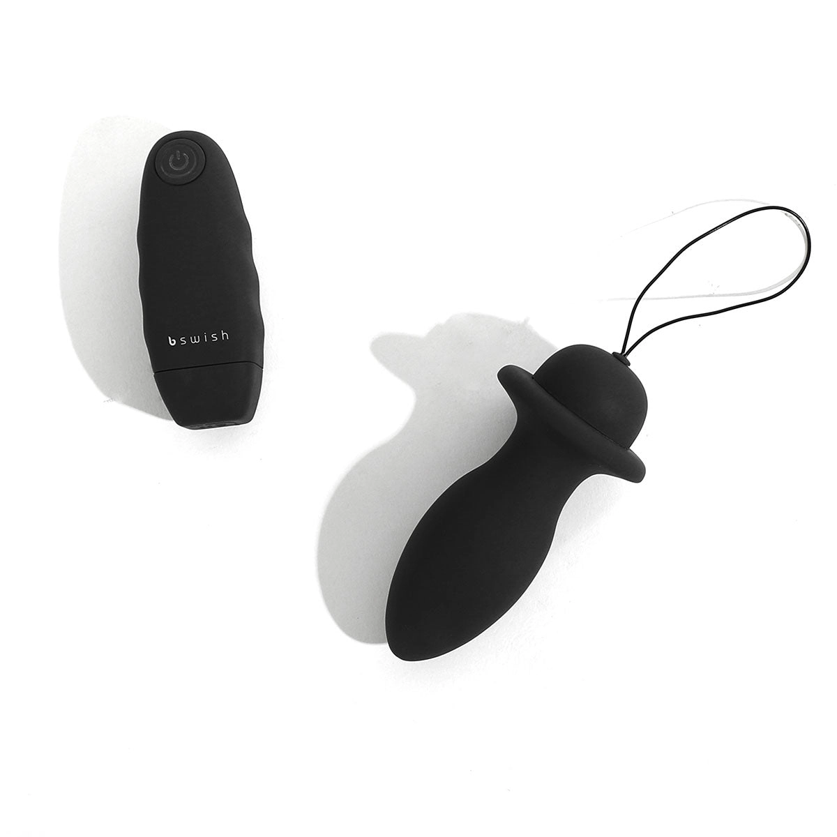 B Filled Classic Remote Plug
