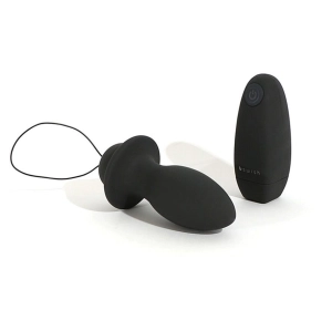 B Filled Classic Remote Plug