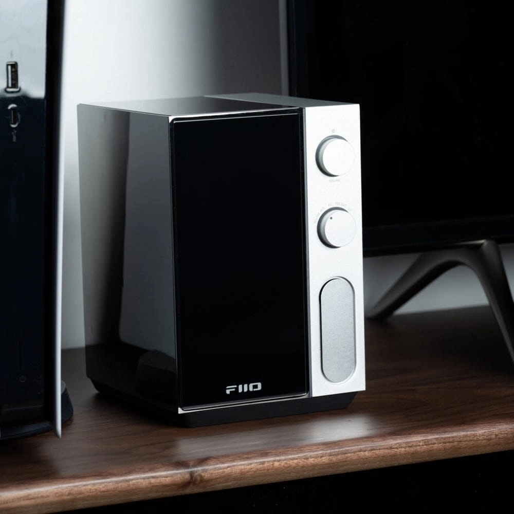 FiiO R9 Flagship Dual ES9038PRO DAC Chips All-in-One Digital Media Streamer