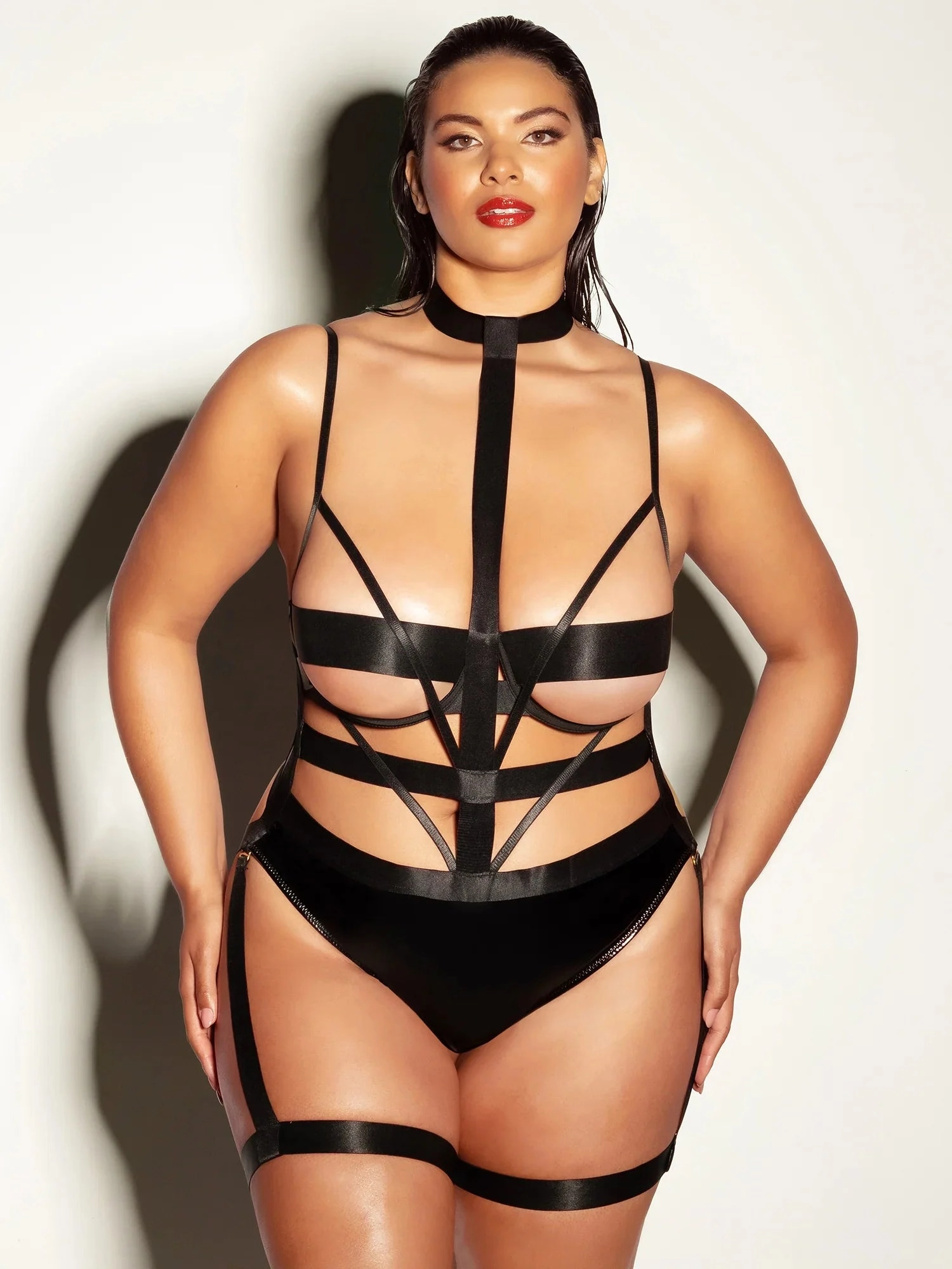 Oh la la Cheri Curvy Lethal Peek-A-Boo Harness Teddy Black