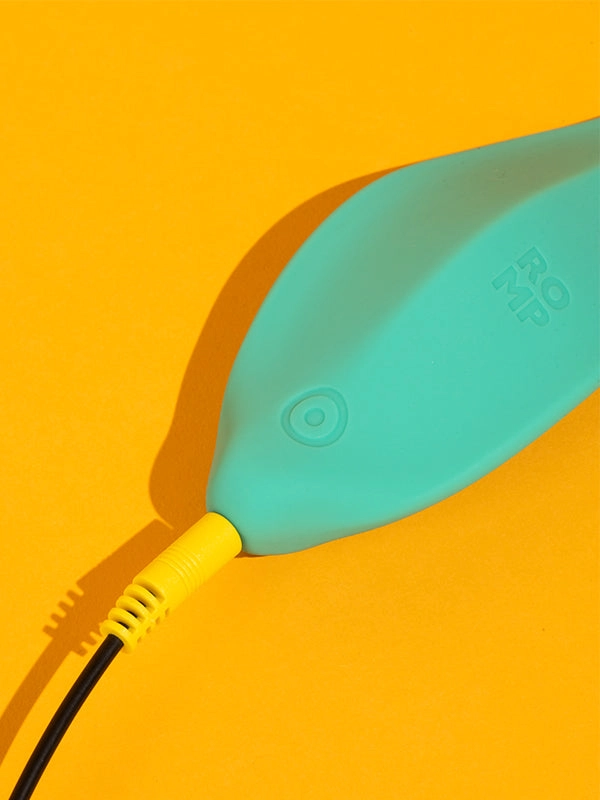 Romp Wave Lay-on Clitoral Vibrator